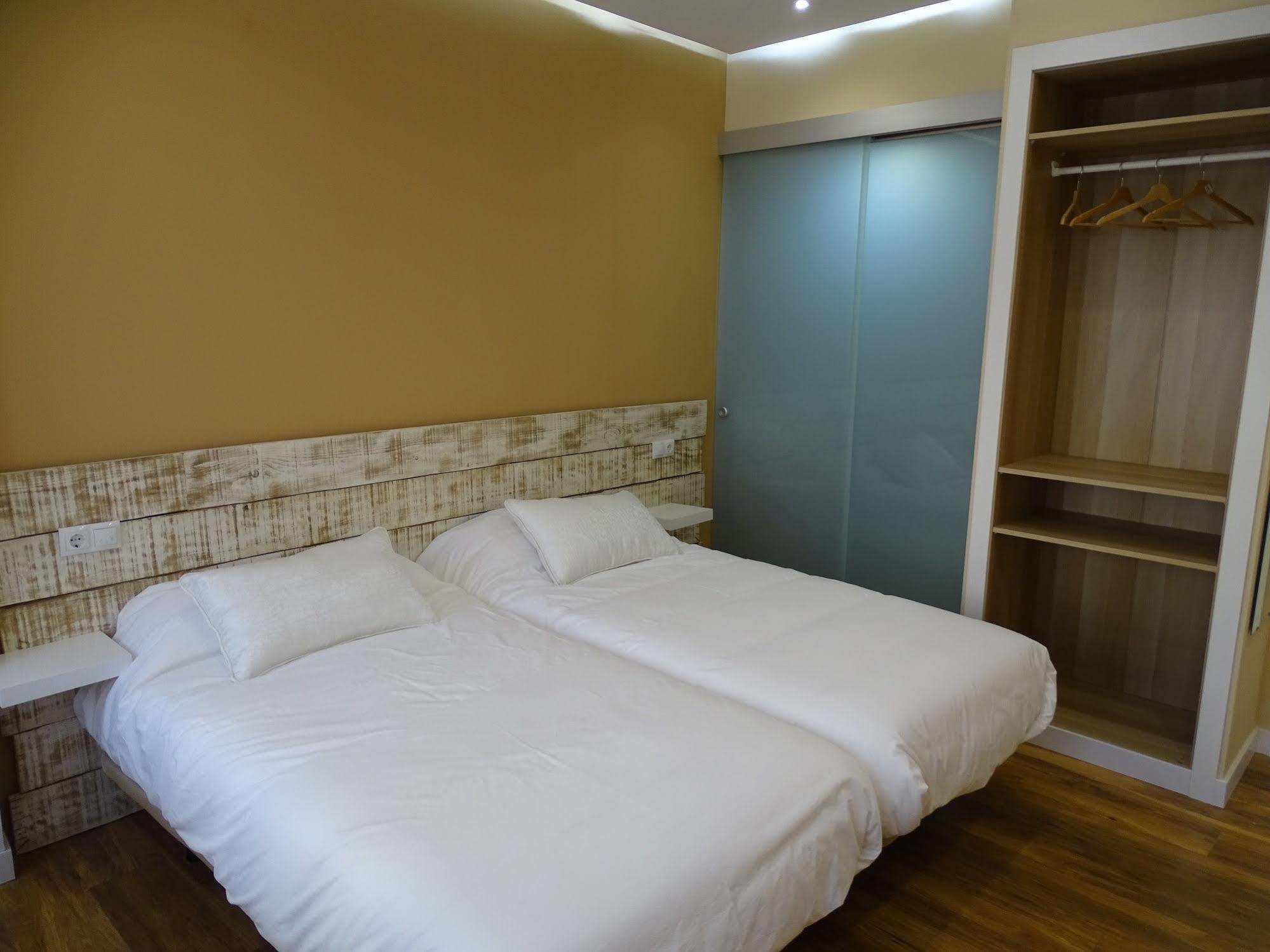 Urban Burgos Hotel Exterior photo